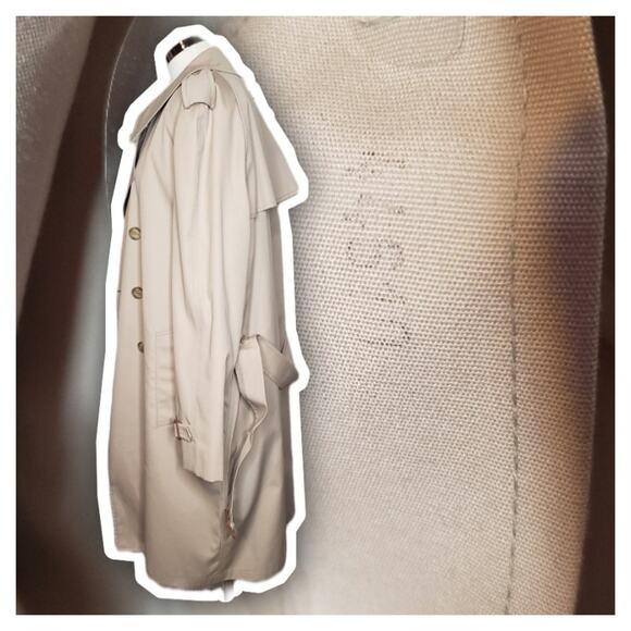 VINTAGE MENS CREAM COLORED LONDON FOG UNLINED 44 REG TRENCH COAT W/ BELT - Picture 2 of 4